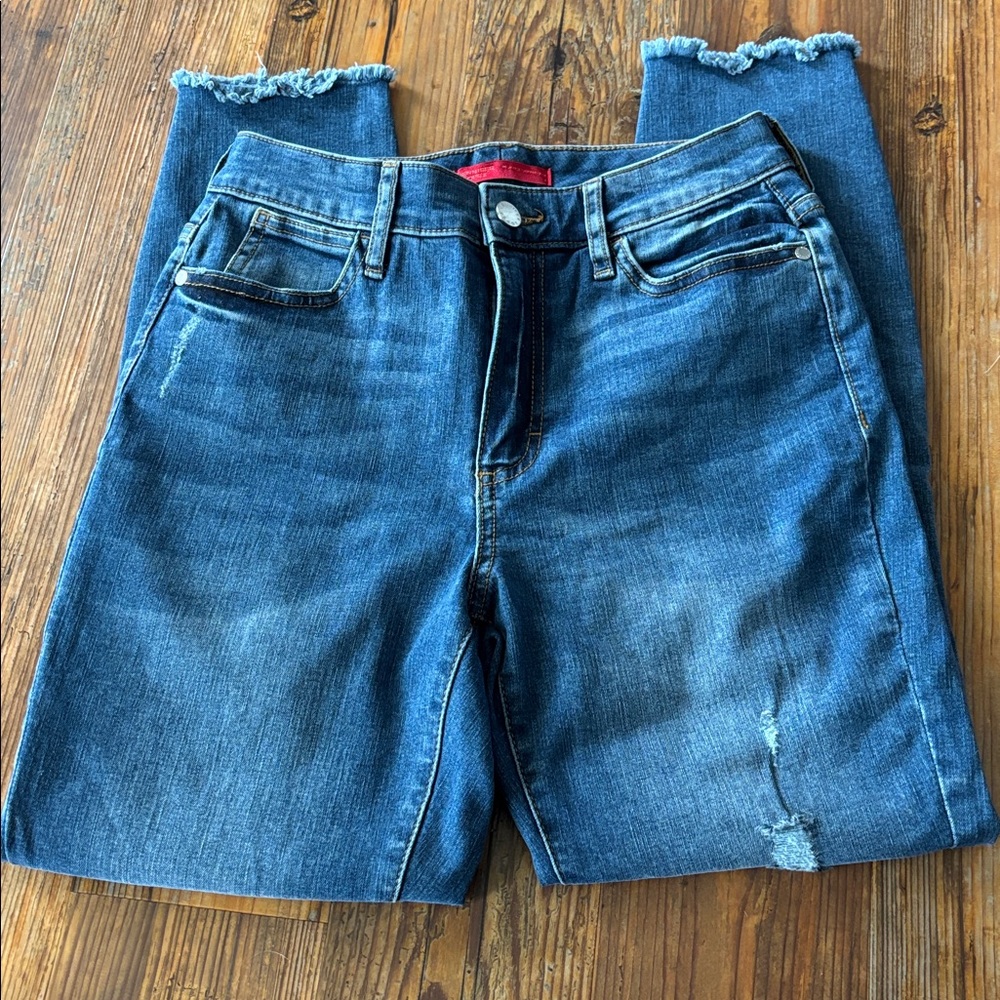 Jennifer Lopez Distressed High Rise Crop Jeans Size 4